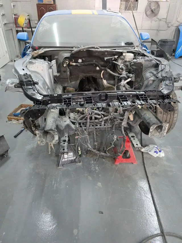 Auto body repair work at Easy Out Collision Center, photo 4